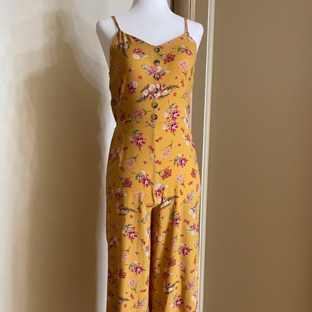 Pink Rose cute boho jumpsuit, gold, flower pattern size medium